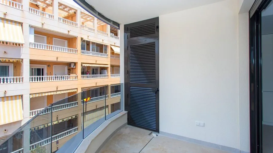 Apartment de 88m² à Torrevieja, Spain No. 218 № 19