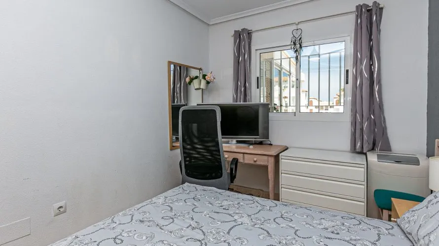 Penthouse de 89m² à Torrevieja, Espagne No. 230 № 19