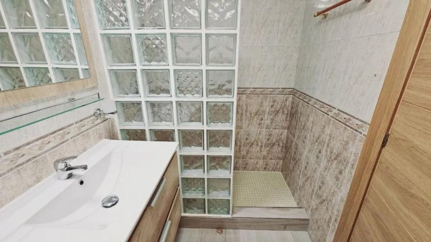 Villa de 5 chambres à Torrevieja, Espagne No. 146 № 22