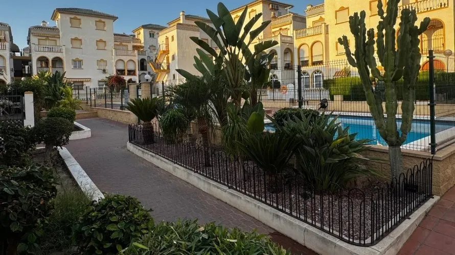 Apartment de 3 chambres à Torrevieja, Espagne No. 159 № 14