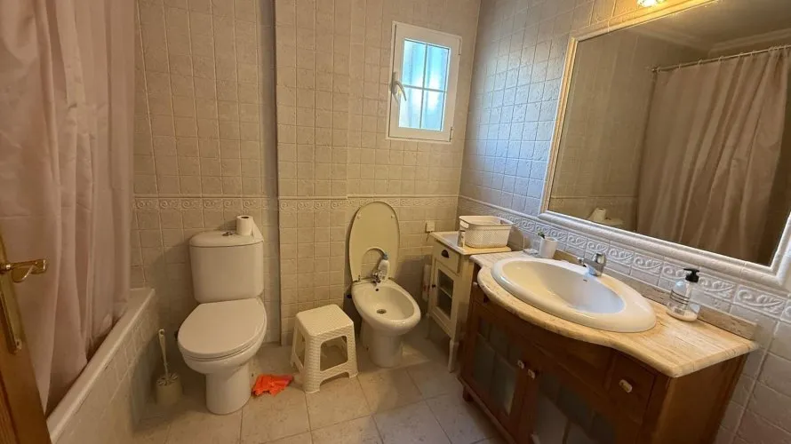 House de 3 chambres à Torrevieja, Espagne No. 213 № 10