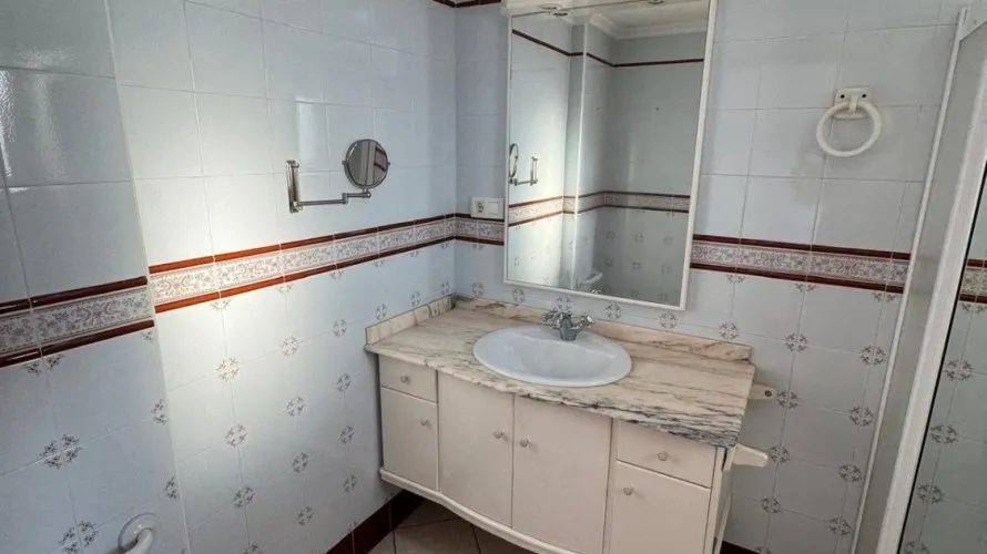 Apartment de 3 chambres à Torrevieja, Espagne No. 161 № 10