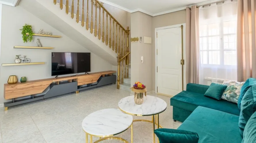 Villa de 3 chambres à Torrevieja, Spain No. 96 № 21
