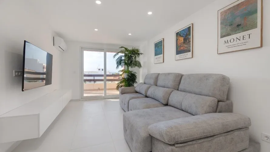 Apartment de 3 chambres à Torrevieja, Espagne No. 166 № 2