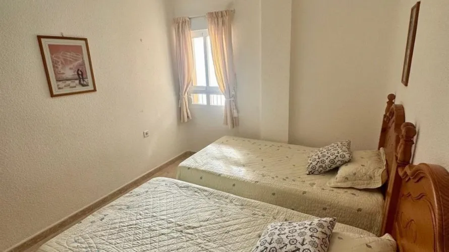 Apartment de 4 chambres à Torrevieja, Espagne No. 183 № 9