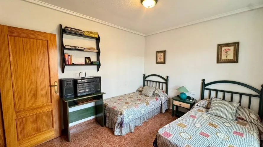 Apartment de 3 chambres à Torrevieja, Spain No. 207 № 12