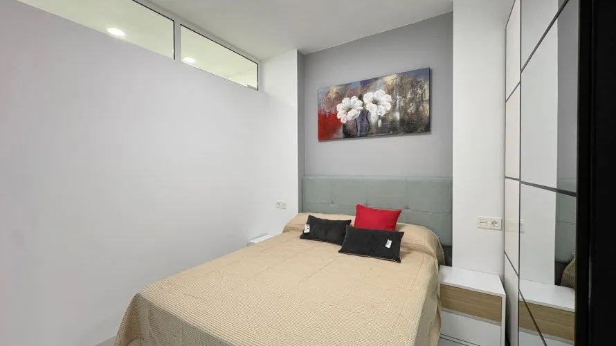 Apartment de 2 chambres à Torrevieja, Espagne No. 318 № 16