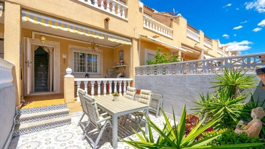 House de 2 chambres à Torrevieja, Espagne No. 282