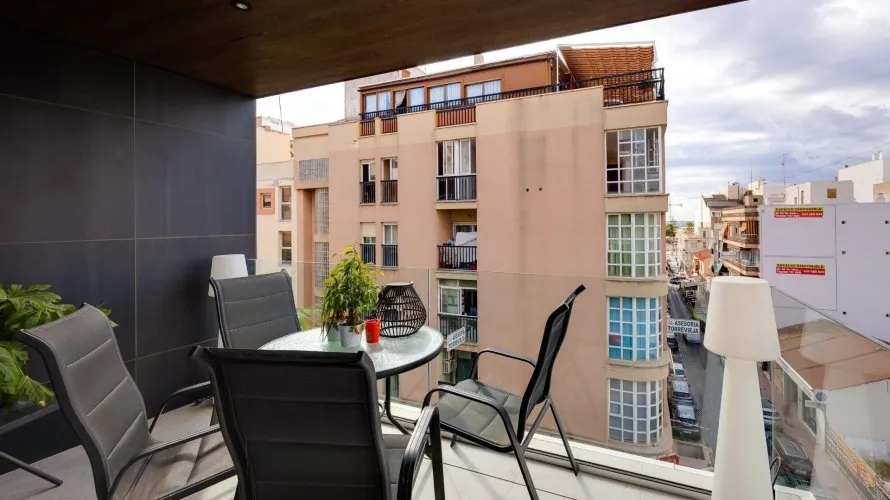 Apartment de 3 chambres à Torrevieja, Espagne No. 321 № 26