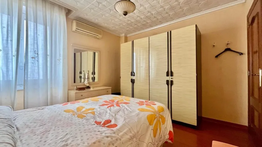 Apartment de 3 chambres à Torrevieja, Espagne No. 328 № 17