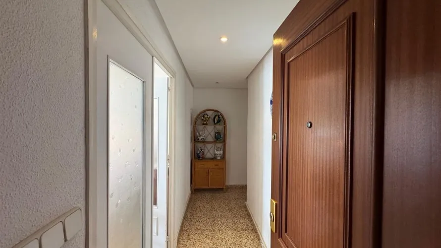 Apartment de 3 chambres à Torrevieja, Espagne No. 300 № 28