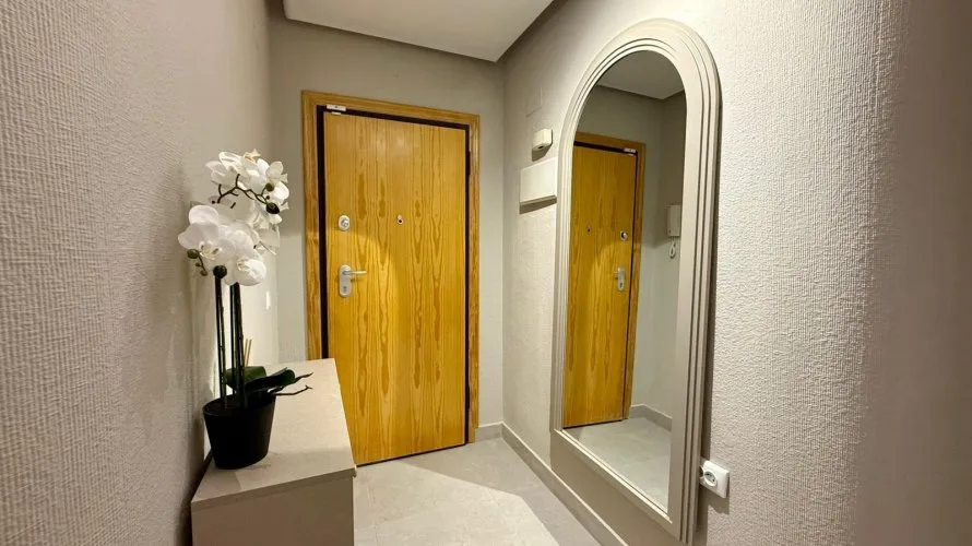 Apartment de 2 chambres à Torrevieja, Espagne No. 330 № 20