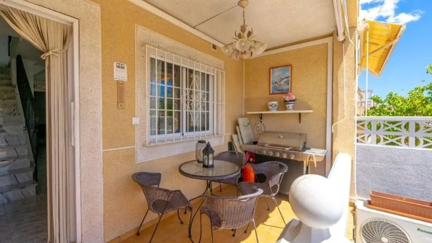 House de 2 chambres à Torrevieja, Espagne No. 282 № 3