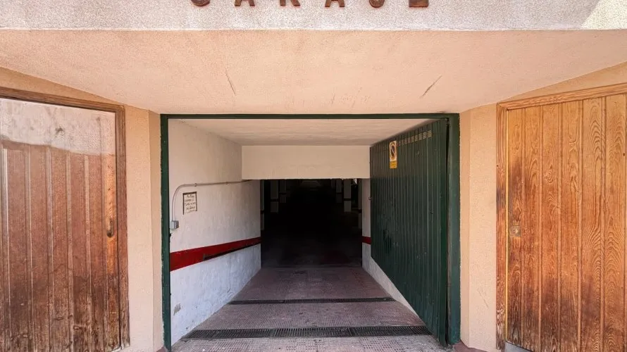 Commercial property de 2800m² à Torrevieja, Espagne No. 313 № 24