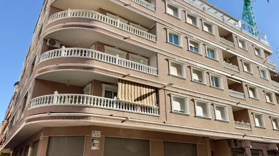 Apartment de 3 chambres à Torrevieja, Espagne No. 299 № 27