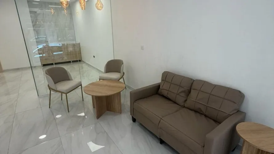 Commercial property de 87.85m² à Torrevieja, Espagne No. 325 № 7