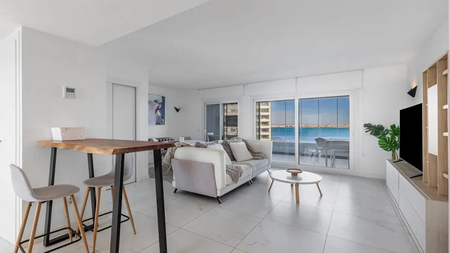 Apartment de 2 chambres à Torrevieja, Spain No. 293 № 1
