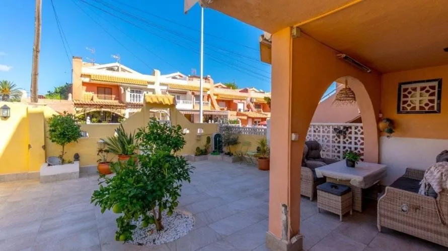 Bungalow de 1 chambre à Torrevieja, Espagne No. 496 № 14