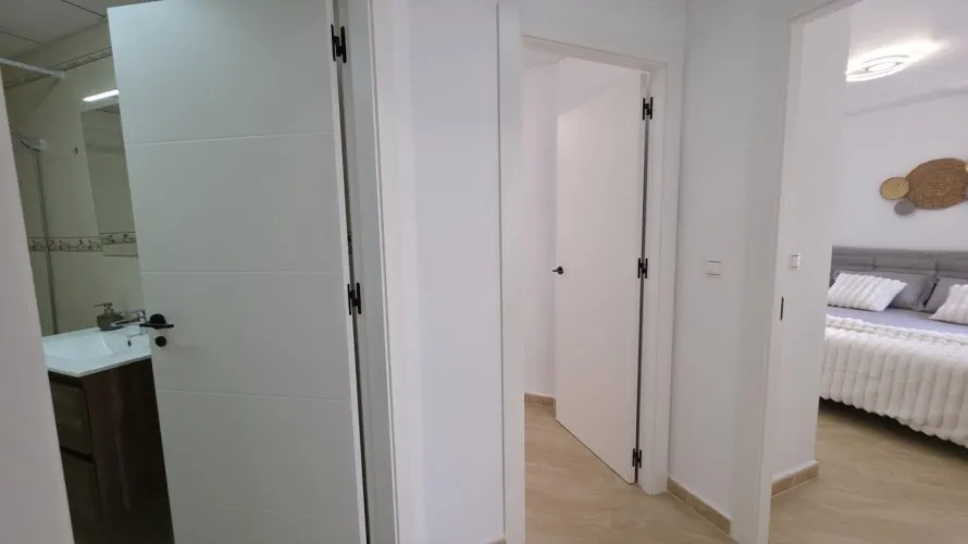 Apartment de 3 chambres à Torrevieja, Espagne No. 369 № 17