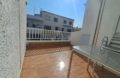 Bungalow de 2 chambres à Torrevieja, Espagne No. 405