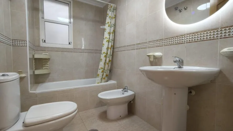 Apartment de 2 chambres à Torrevieja, Espagne No. 515 № 1