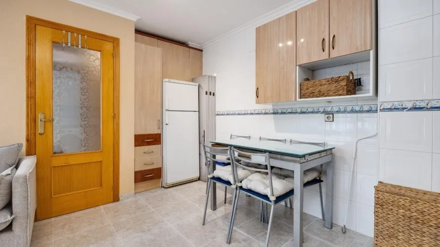 Apartment de 2 chambres à Torrevieja, Espagne No. 462 № 17