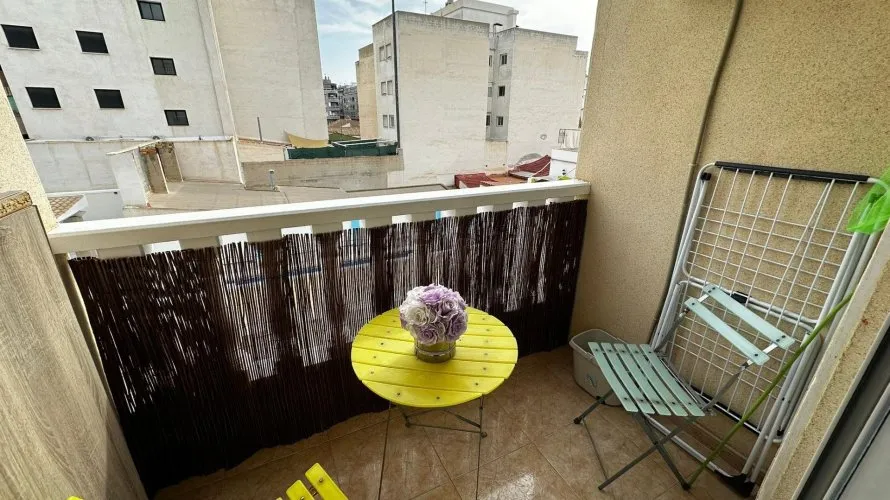 Apartment de 2 chambres à Torrevieja, Espagne No. 415 № 14