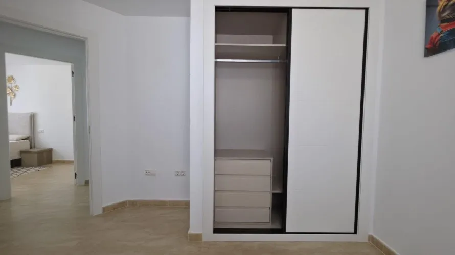 Apartment de 3 chambres à Torrevieja, Espagne No. 369 № 12