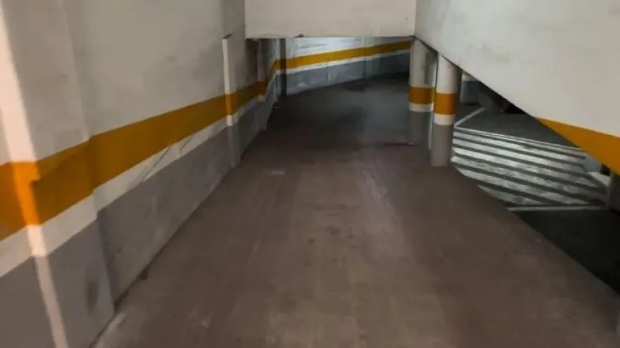 Garage de 24m² à Torrevieja, Espagne No. 374 № 1