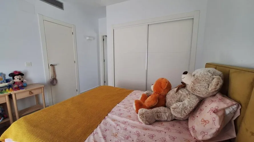 Apartment de 3 chambres à Torrevieja, Espagne No. 332 № 3