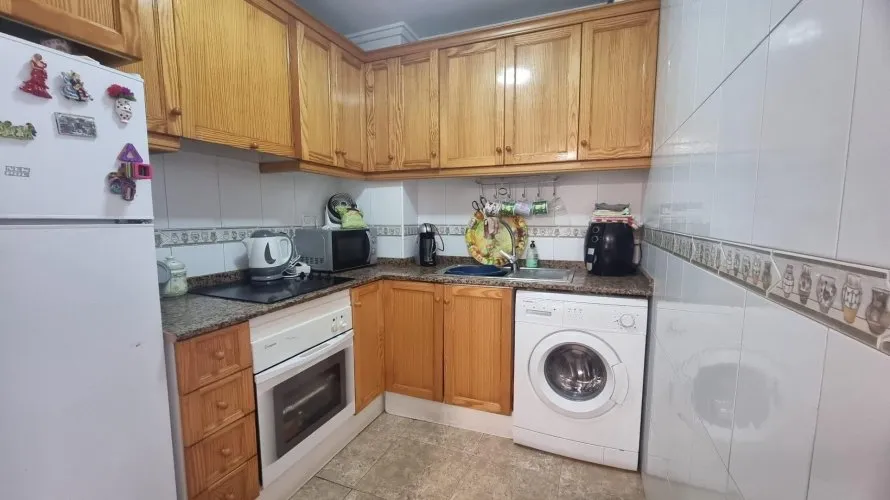 Apartment de 2 chambres à Torrevieja, Espagne No. 413 № 13