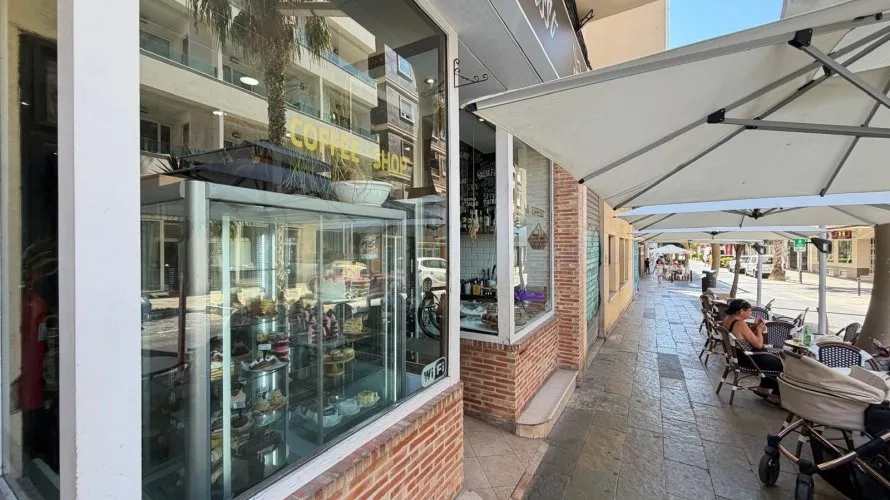 Commercial property de 150m² à Torrevieja, Espagne No. 524 № 26