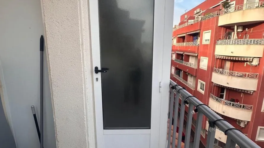 Penthouse de 1 chambre à Torrevieja, Espagne No. 428 № 18