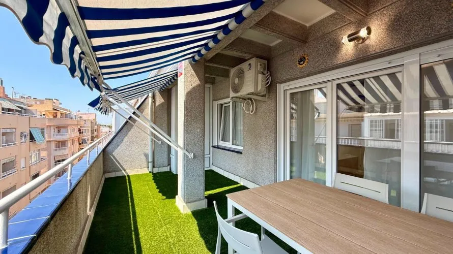 Penthouse de 2 chambres à Torrevieja, Espagne No. 337 № 28