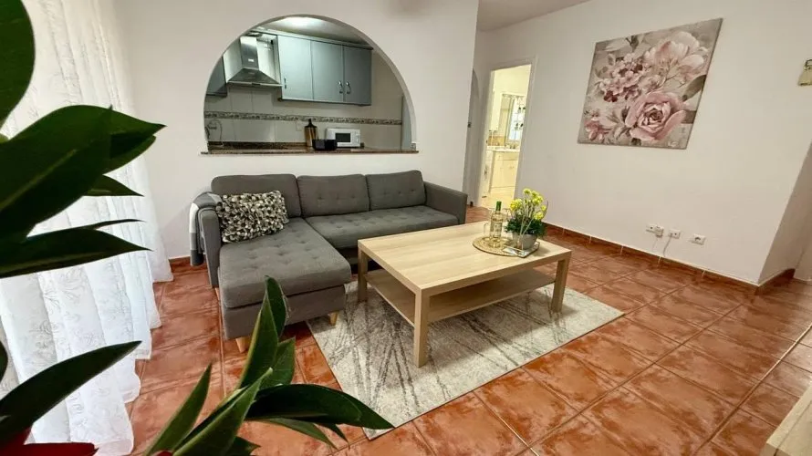 Apartment de 2 chambres à Torrevieja, Espagne No. 375 № 18