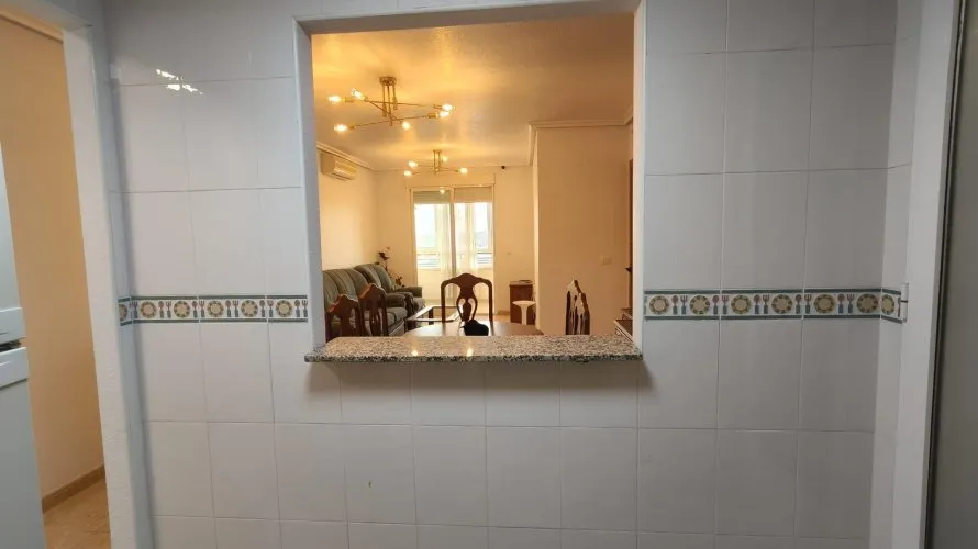 Apartment de 2 chambres à Torrevieja, Espagne No. 515 № 11