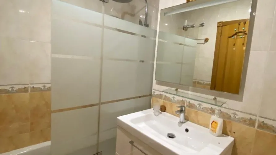 Apartment de 2 chambres à Torrevieja, Espagne No. 422 № 8
