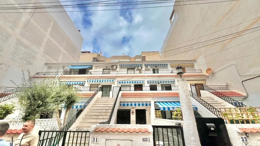 Penthouse de 2 chambres à Torrevieja, Espagne No. 508 № 2