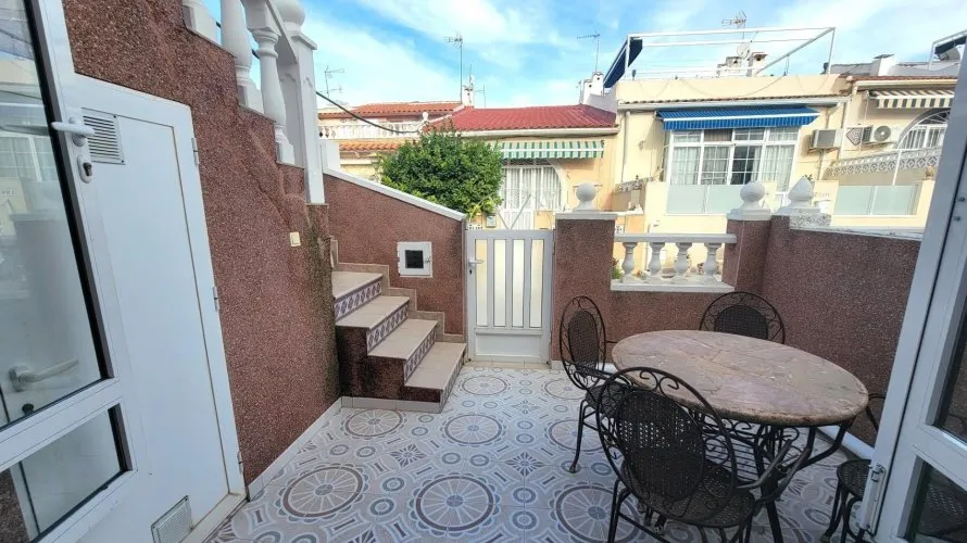 House de 1 chambre à Torrevieja, Espagne No. 456 № 12