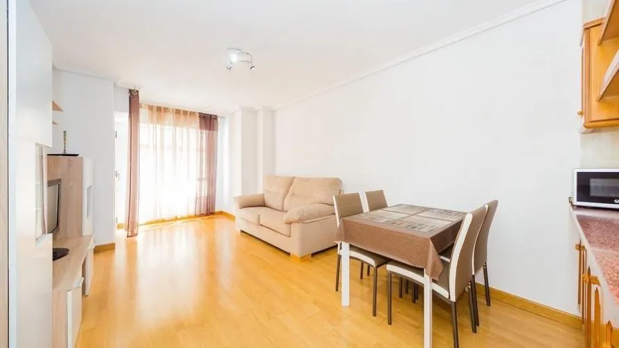 Apartment de 2 chambres à Torrevieja, Espagne No. 519 № 14