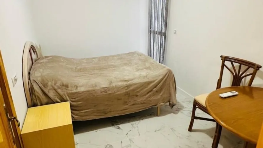 Apartment de 2 chambres à Torrevieja, Espagne No. 395 № 17