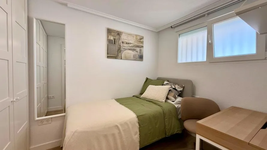 Penthouse de 2 chambres à Torrevieja, Espagne No. 337 № 3