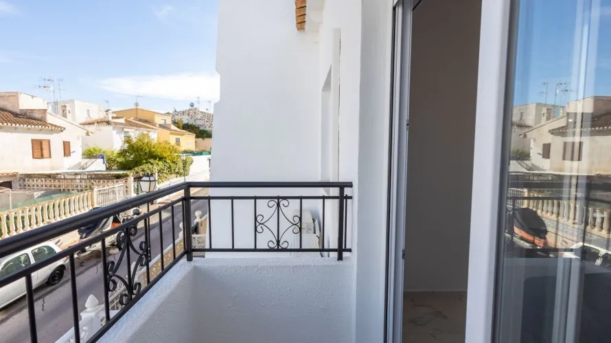 House de 78m² à Torrevieja, Espagne No. 352 № 14