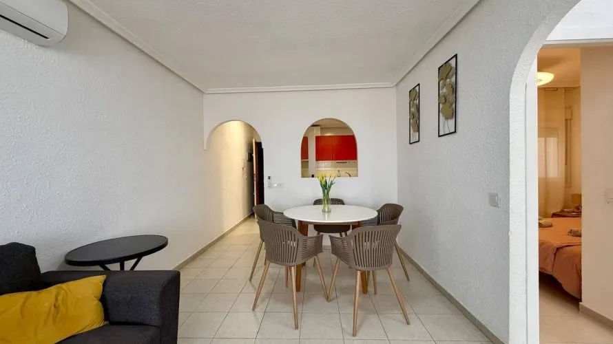 Apartment de 2 chambres à Torrevieja, Espagne No. 410 № 19