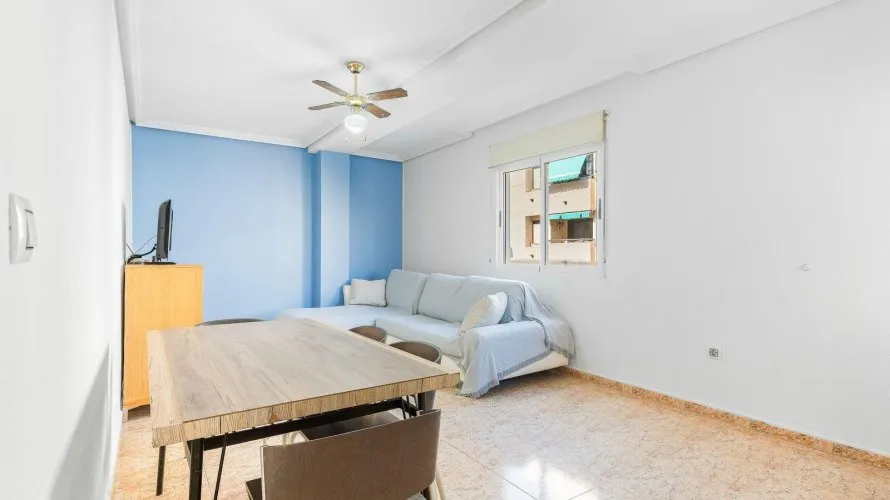 Apartment de 3 chambres à Torrevieja, Espagne No. 481 № 9