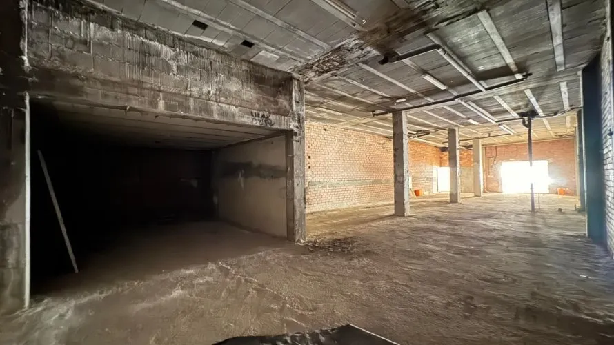 Commercial property de 261m² à Torrevieja, Espagne No. 386 № 6