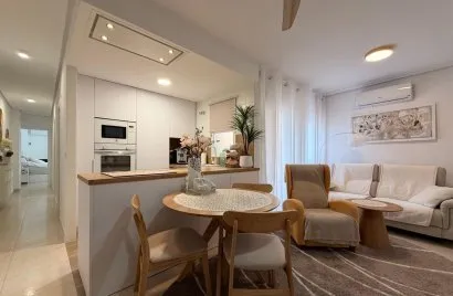 Apartment de 3 chambres à Torrevieja, Espagne No. 473