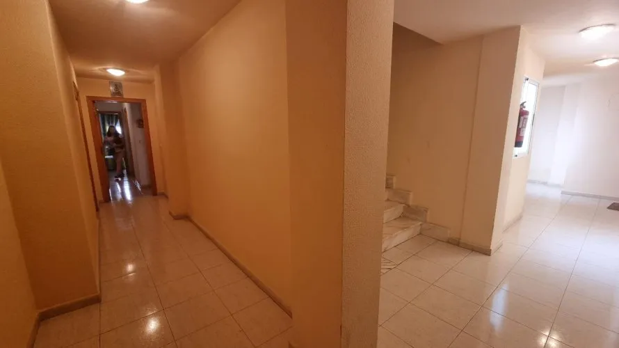 Apartment de 2 chambres à Torrevieja, Espagne No. 389 № 2