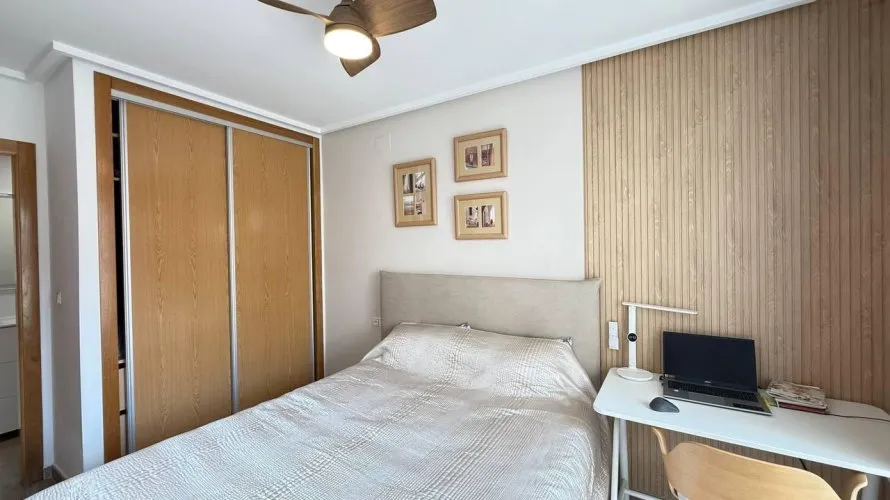 Apartment de 1 chambre à Torrevieja, Espagne No. 387 № 15