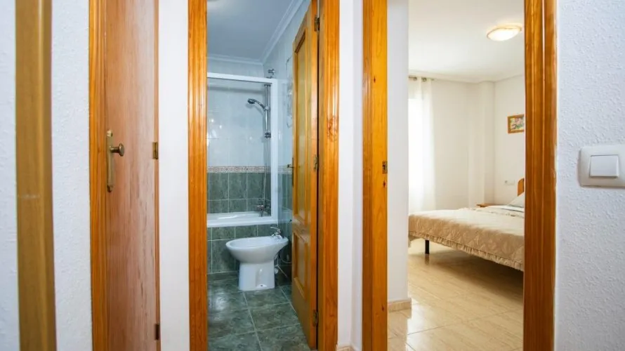 Apartment de 1 chambre à Torrevieja, Espagne No. 536 № 7